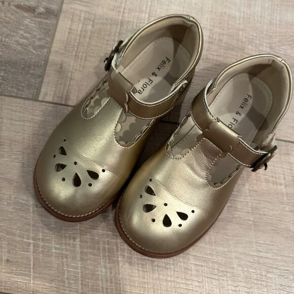 FELIX & FLORA GIRLS GOLD MARY JANE SHOES SIZE 11 - Picture 4 of 8